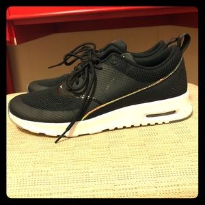 Nike Women’s AirMax 8.5 Black